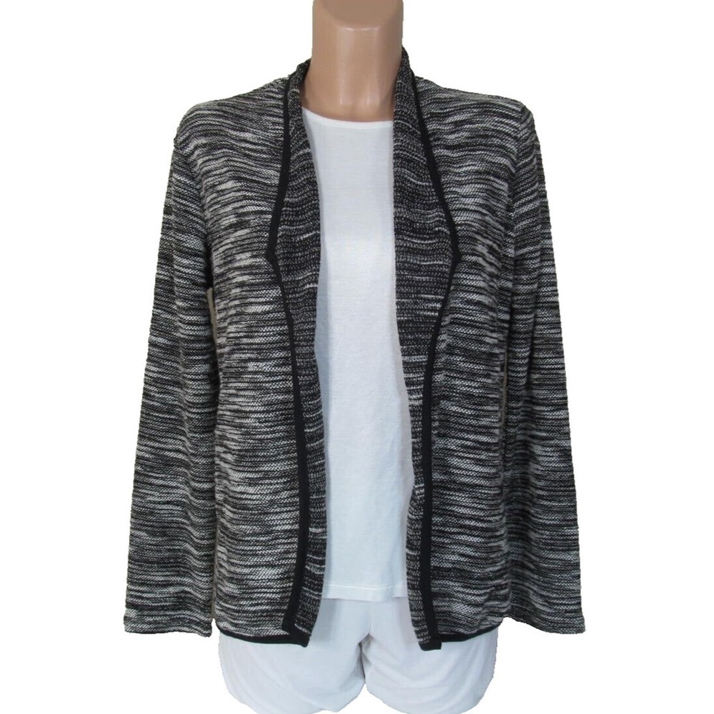 White House black market sz large light weight jacket.